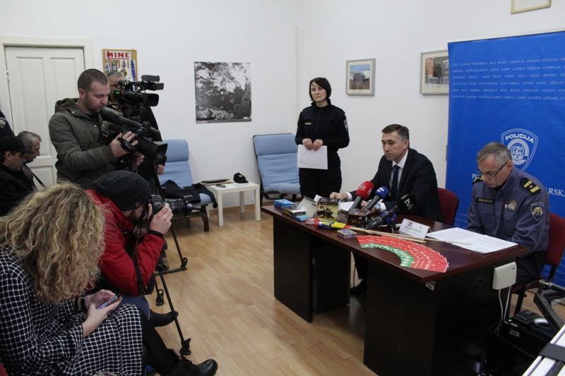 Slika /2018/MID1.JPG