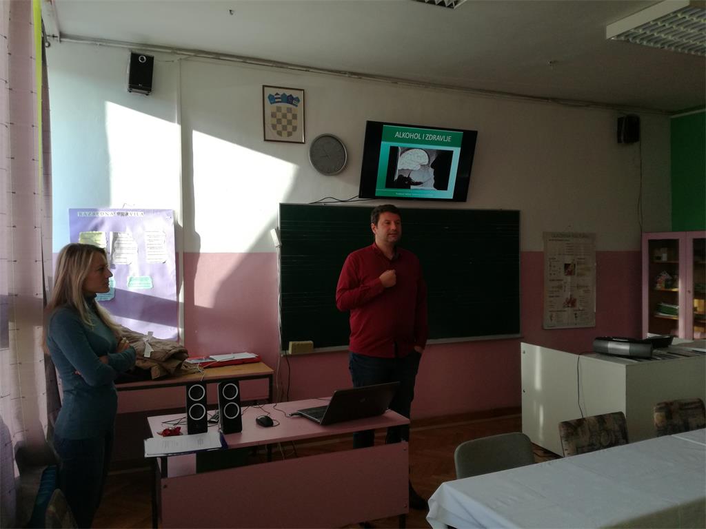 Slika /2018/tribina.jpg