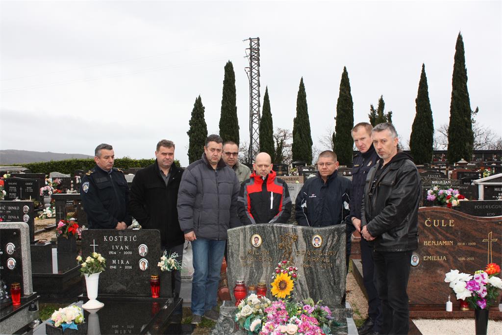 Slika /2019/farkaš.JPG
