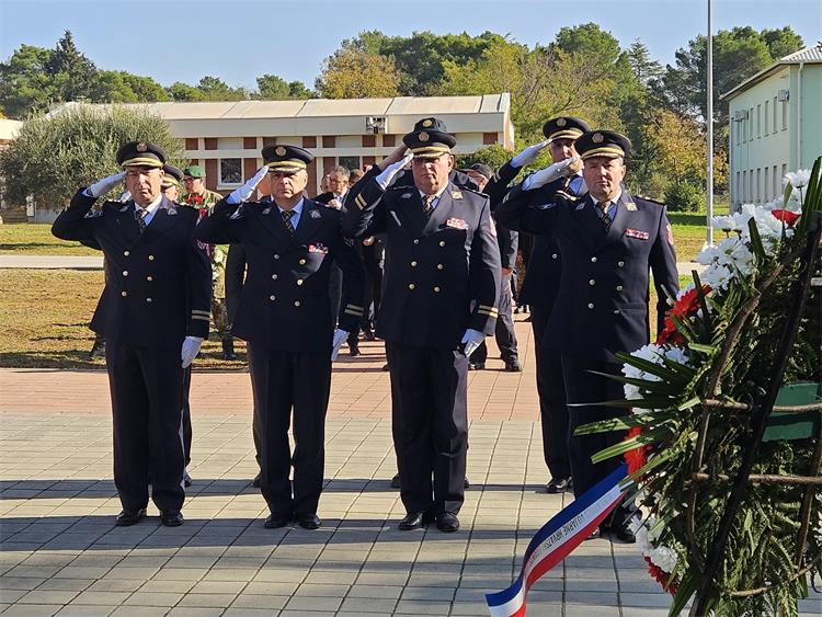 Slika /2024/pirotehničari1.jpg