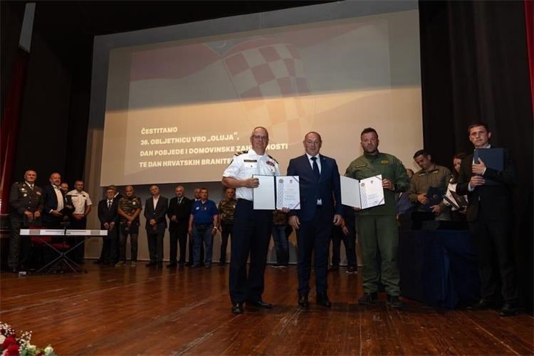 Slika /2025/oluja.jpg