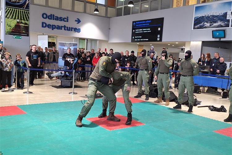 Slika /2025/vježba.ZL6.jpg