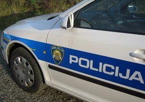Slika /2026/auto_policija04.jpg